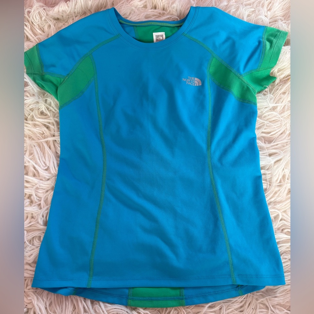 The North Face FlashDry Blue & Green Performance Tee Women’s Small